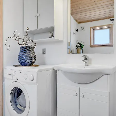 Feriehus Lovely In With Kitchen