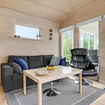 Lovely In With Kitchen